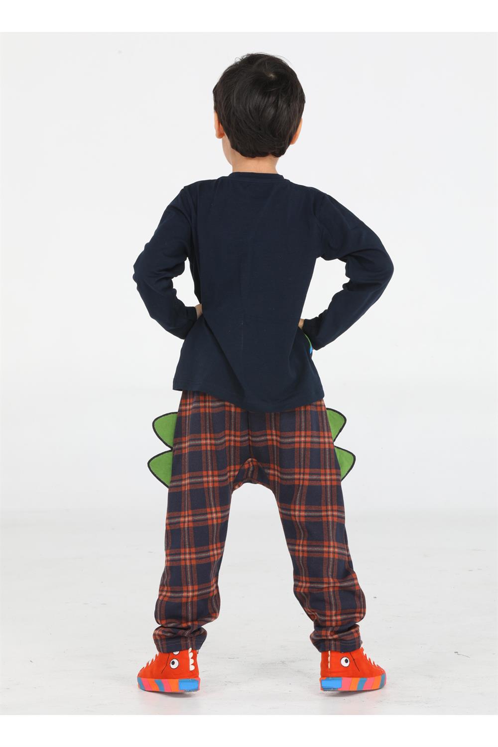 <tc>Ensemble pantalon à carreaux et t-shirt Dino Malicieux</tc>