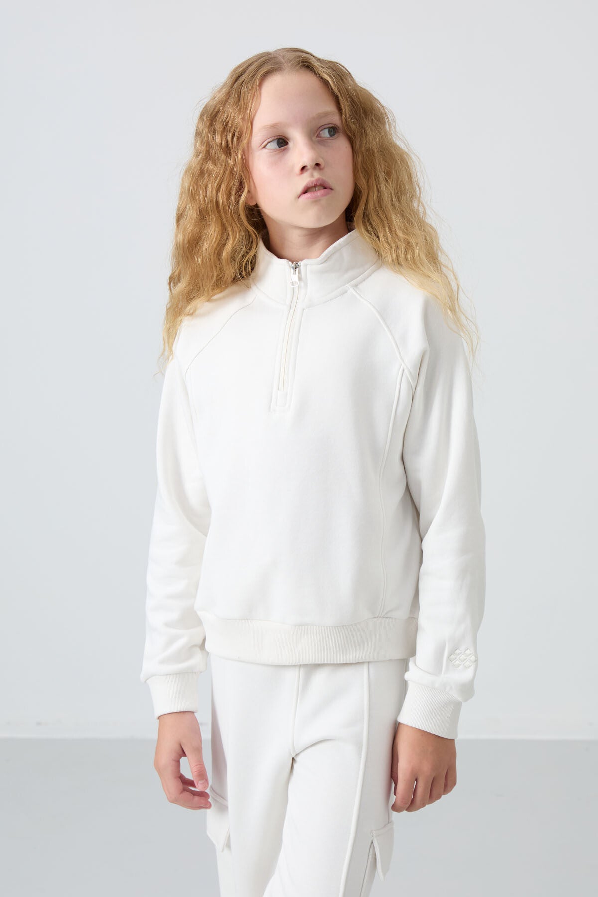 <tc>Survêtement Fille Écru en Coton à Intérieur Doux Texturé, Brodé et Coupe Standard - 75159</tc>