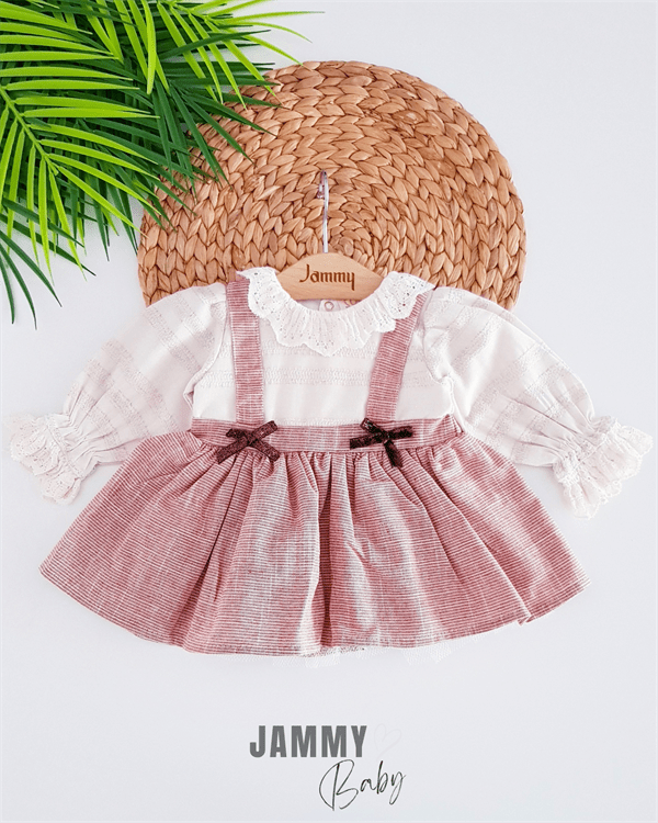 Robe Bébé à Carreaux avec Dentelle et Manches Bouffantes – Collection Ella