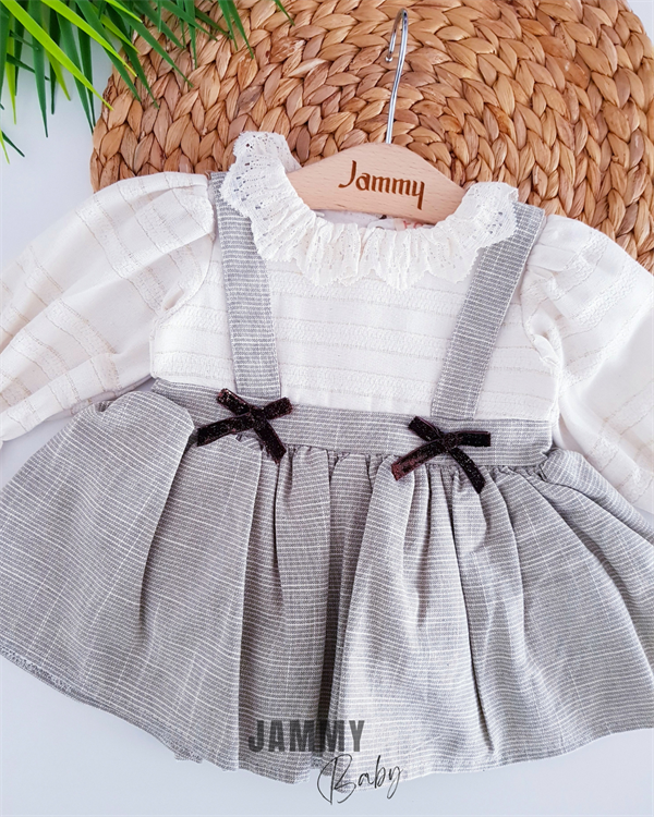 Robe Bébé à Carreaux avec Dentelle et Manches Bouffantes – Collection Ella