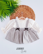 Robe Bébé à Carreaux avec Dentelle et Manches Bouffantes – Collection Ella
