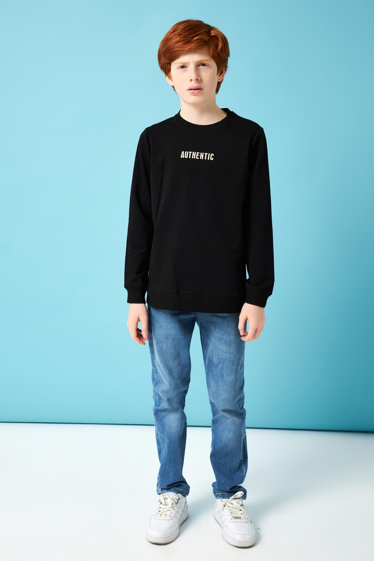 authentic nakiş detayli erkek çocuk sweatshirt