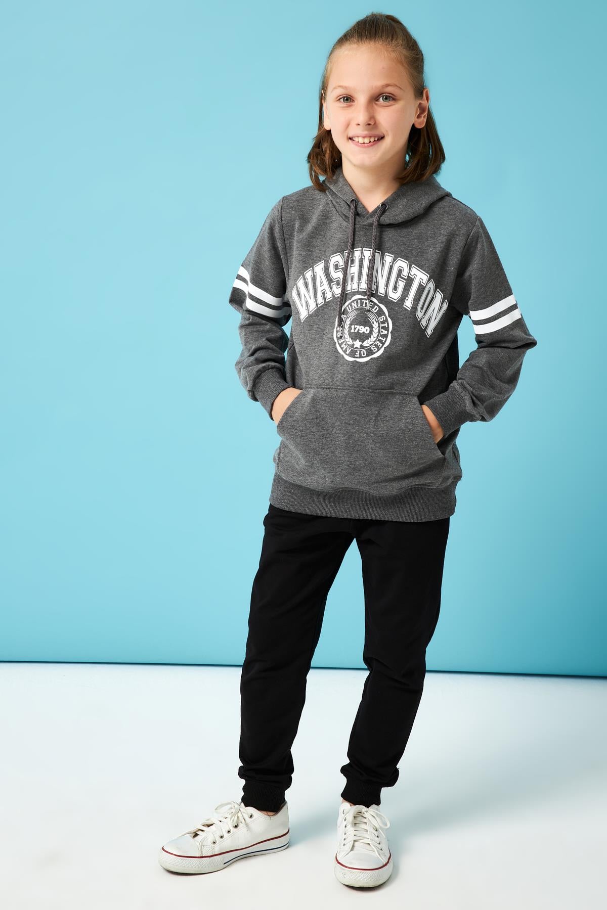 <tc>Sweatshirt garçon à capuche avec imprimé "Washington"</tc>