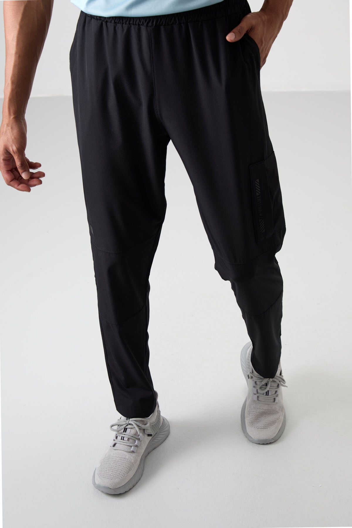 <tc>Pantalon de survêtement pour homme en polyester, fin et doux, coupe confort - 82120</tc>