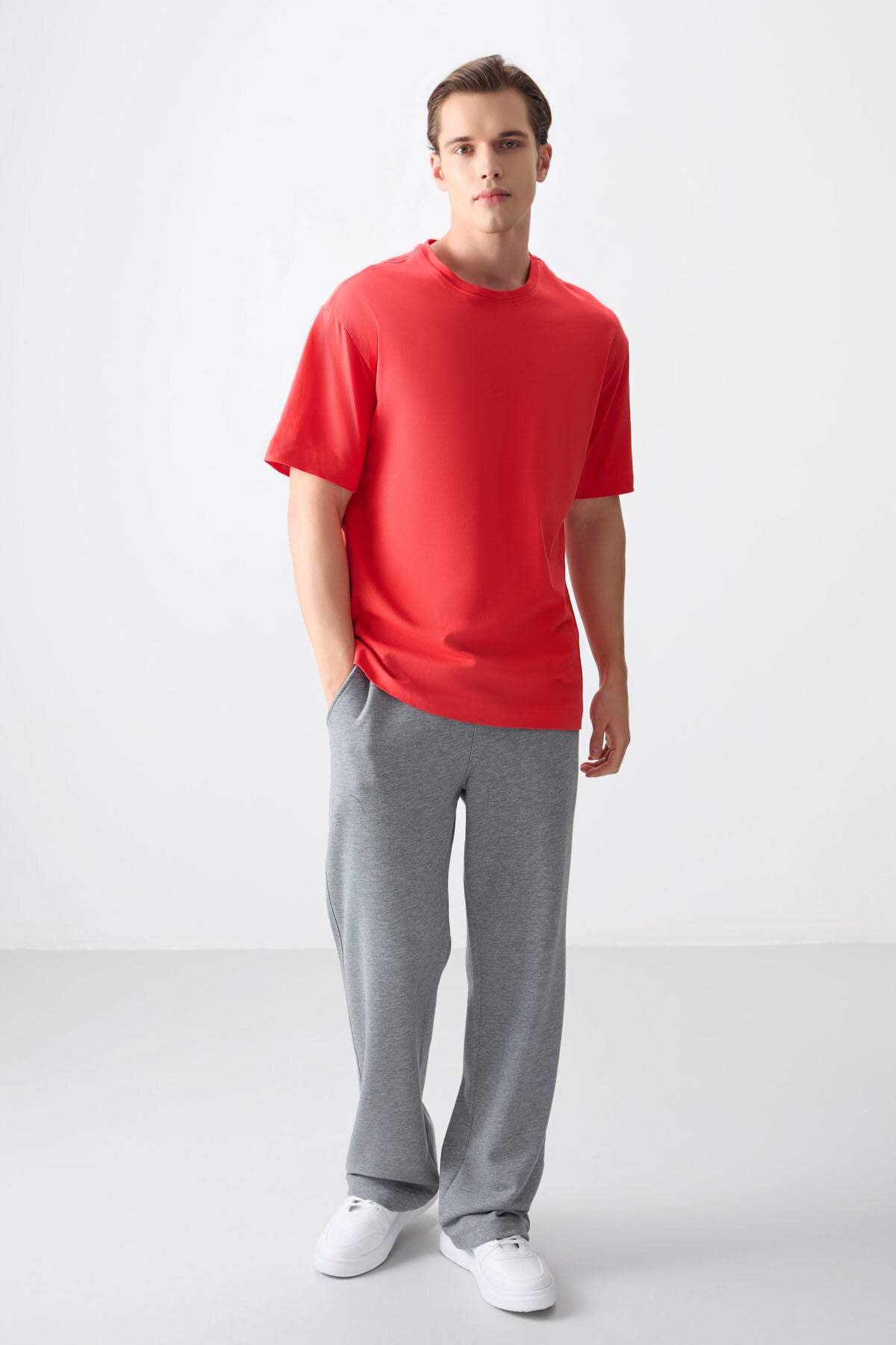 %100 pamuk kalin yumuşak dokulu oversize fit basic erkek t-shirt - 88353 - Justyol