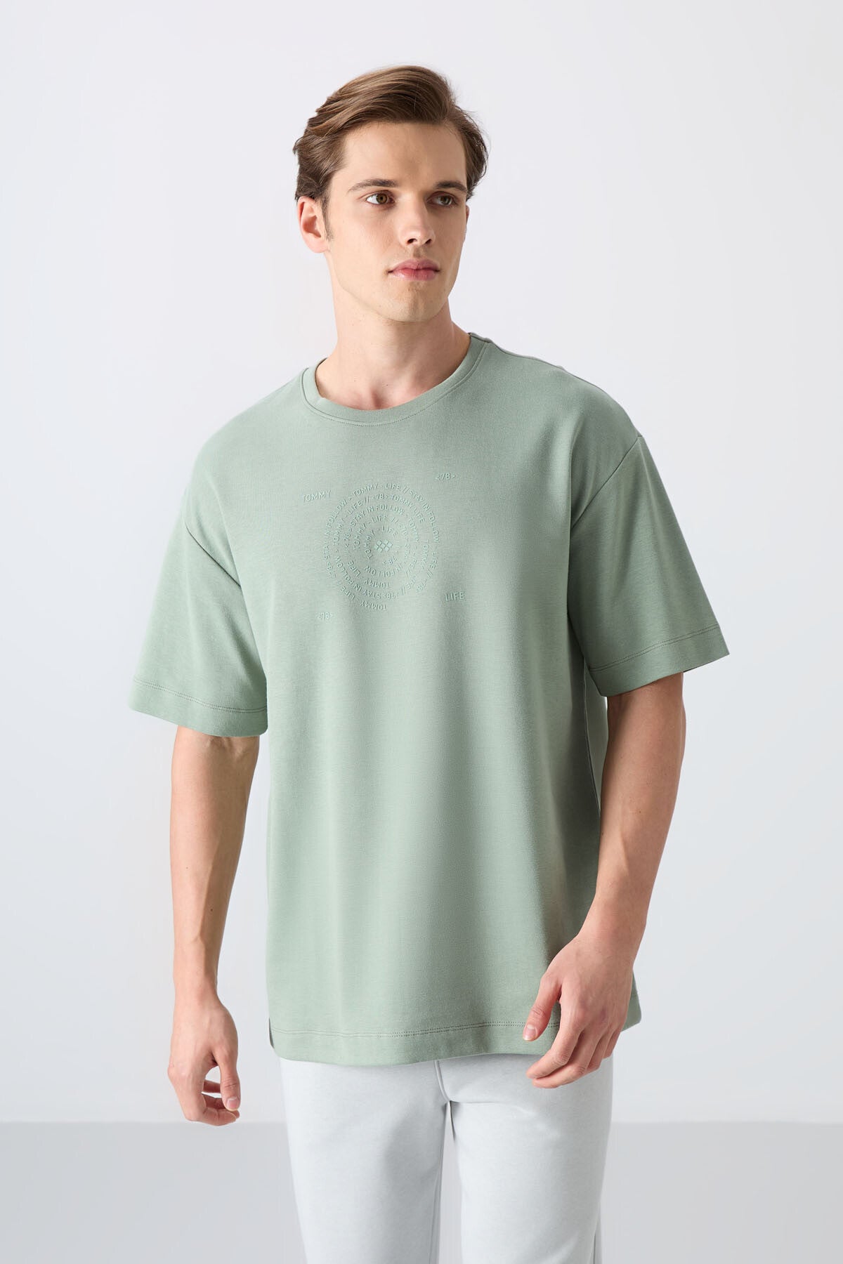 pamuklu kalin yumuşak dokulu oversize fit baskili erkek t-shirt - 88324