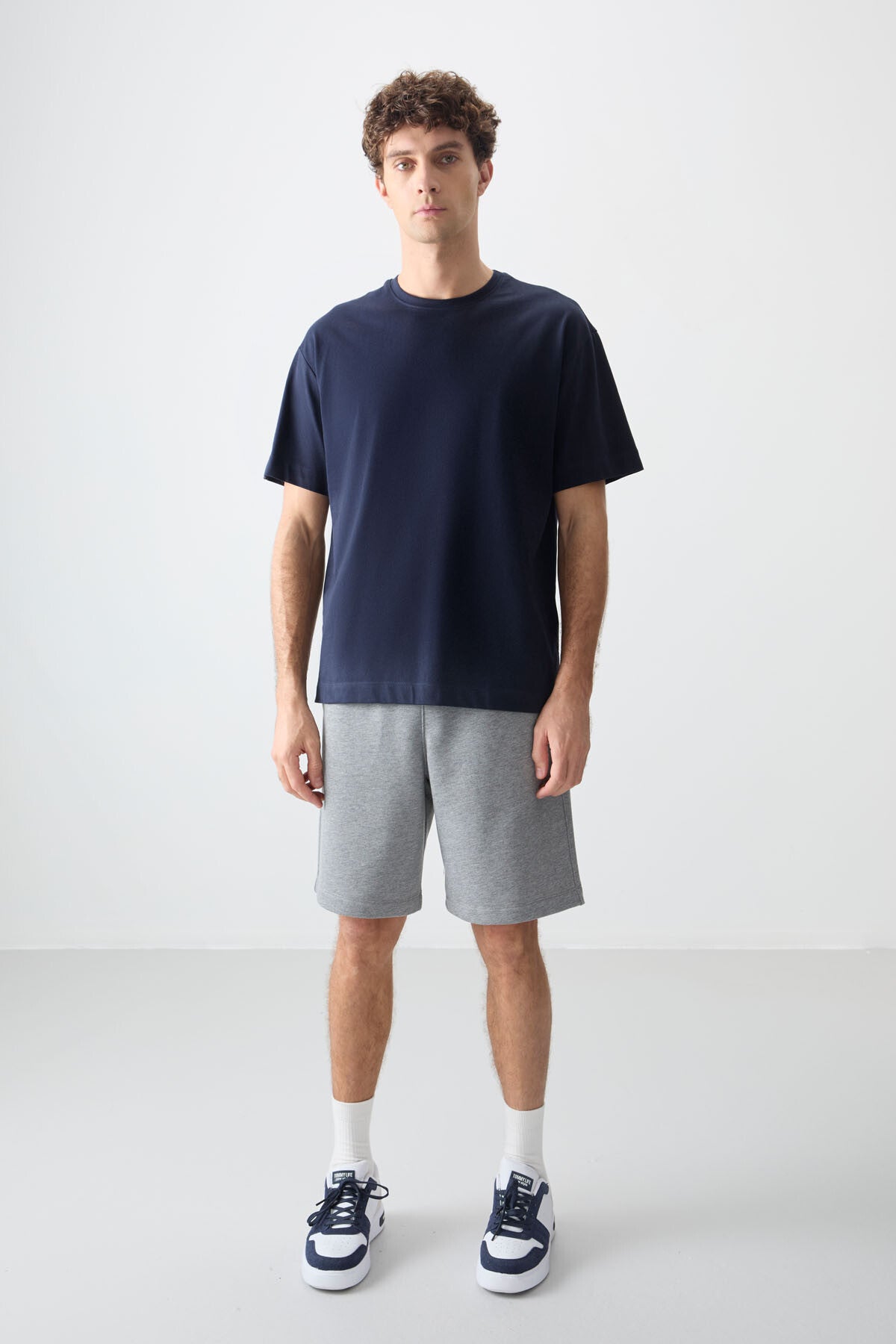 %100 pamuk kalin yumuşak dokulu oversize fit basic erkek t-shirt - 88353 - Justyol