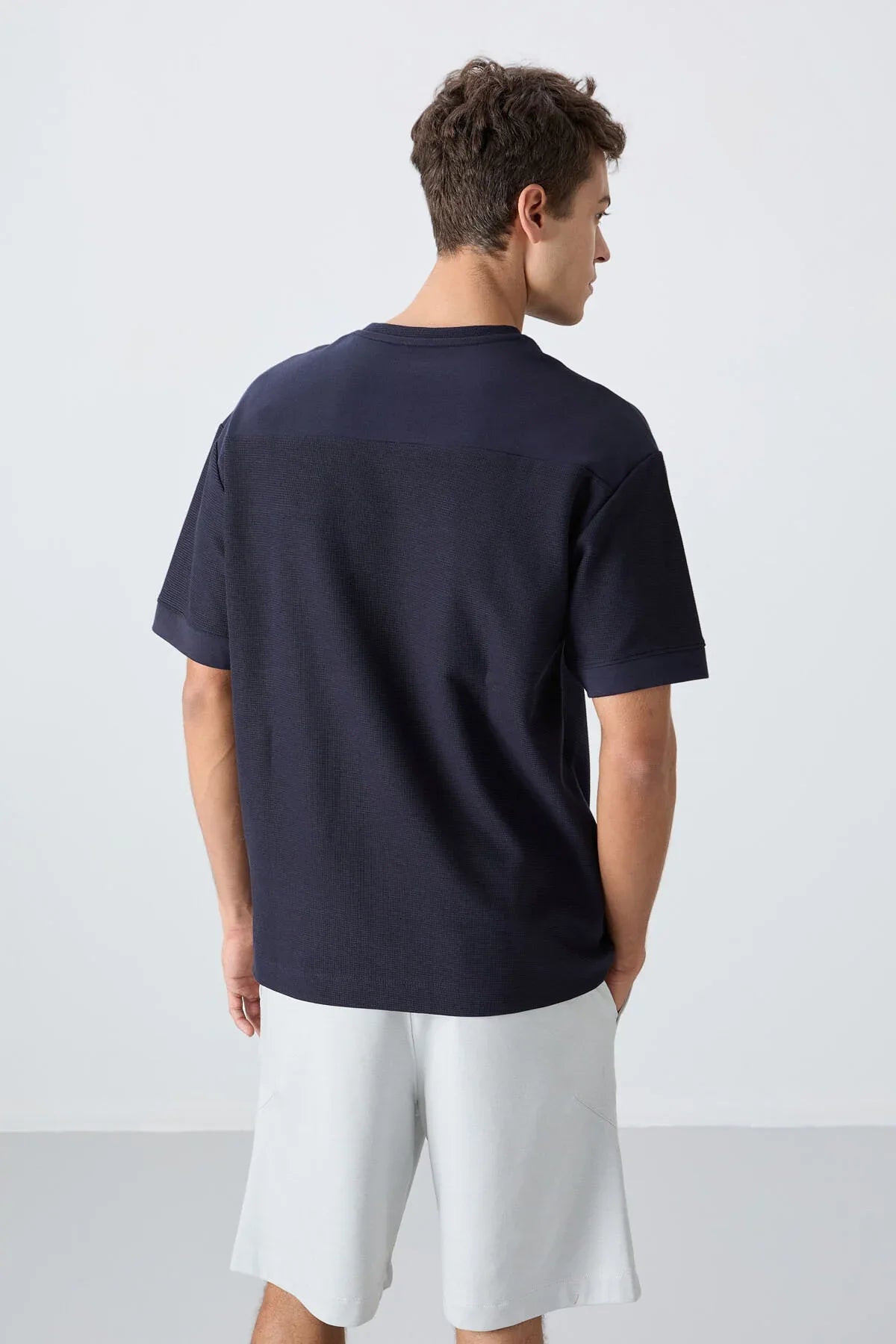 T-shirt homme oversize basic en coton épais à texture marquée - 88340 - Justyol