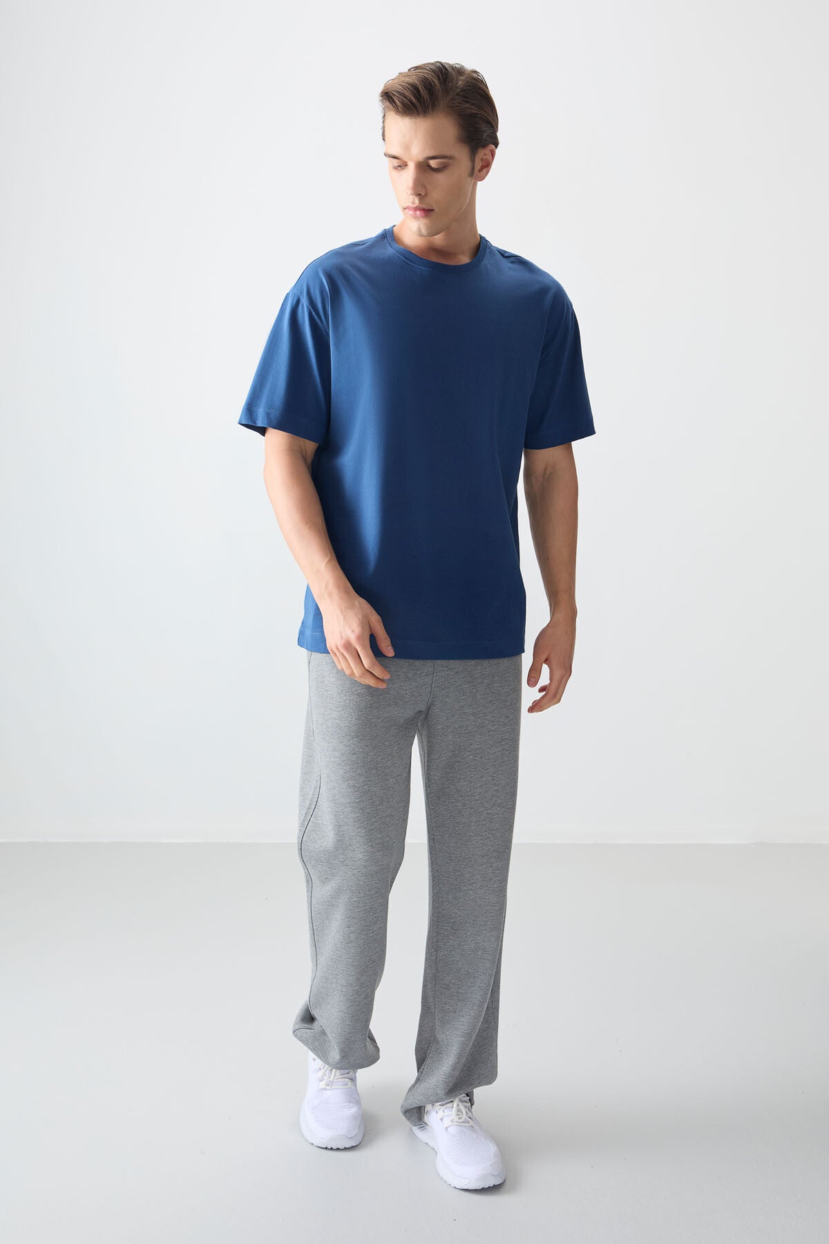 %100 pamuk kalin yumuşak dokulu oversize fit basic erkek t-shirt - 88353 - Justyol