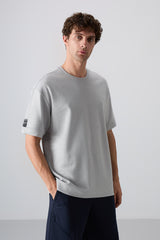 pamuklu kalin yüzeyi dokulu oversize fit basic erkek t-shirt - 88339