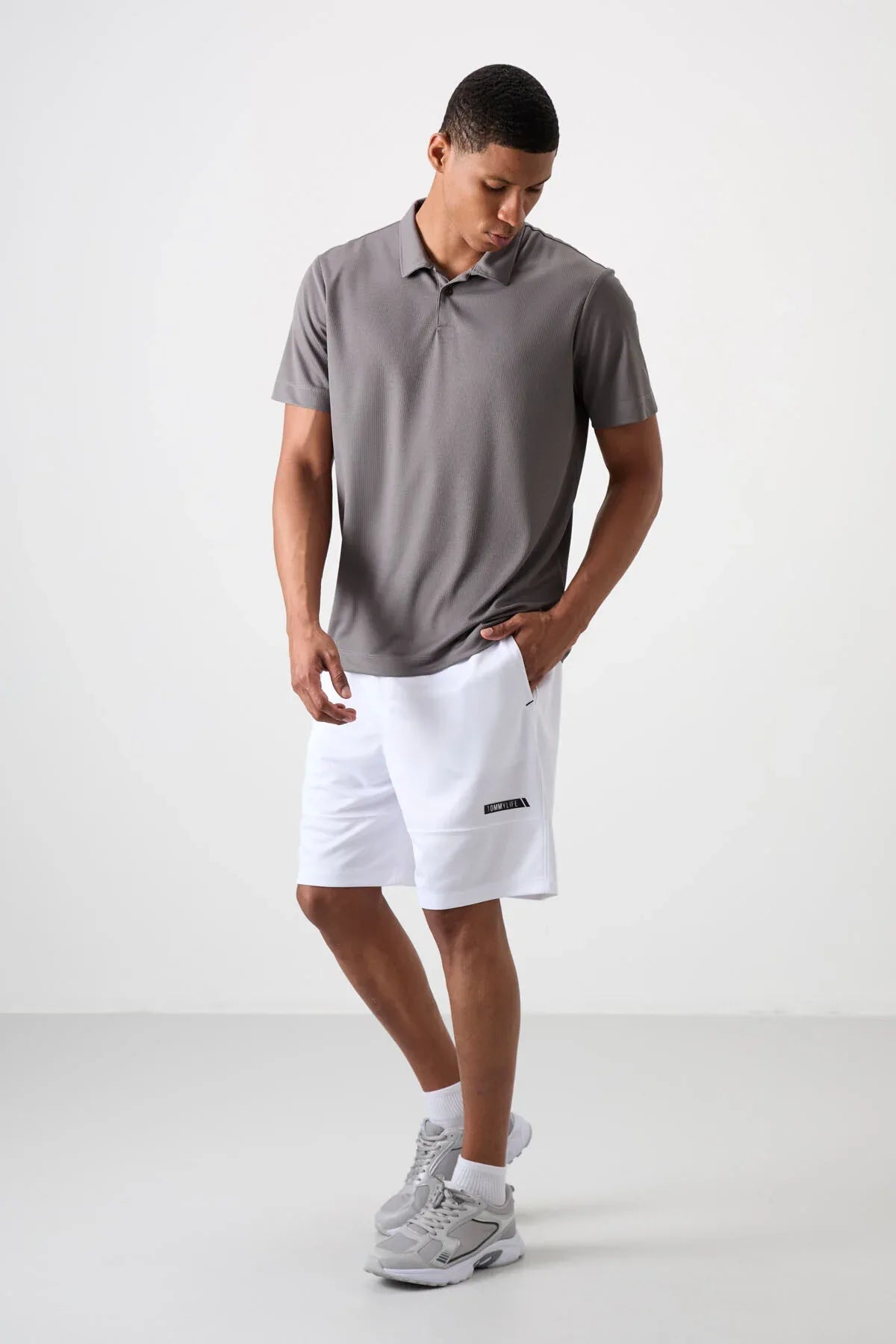 Short pour homme en polyester épais et doux, coupe comfort fit – 81272 - Justyol
