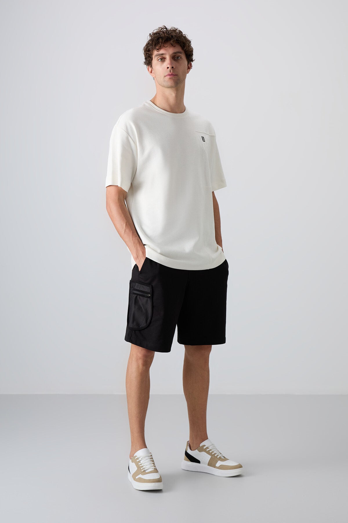 <tc>Short pour homme en coton, épais et à texture douce, coupe confort avec impression - 81266</tc>