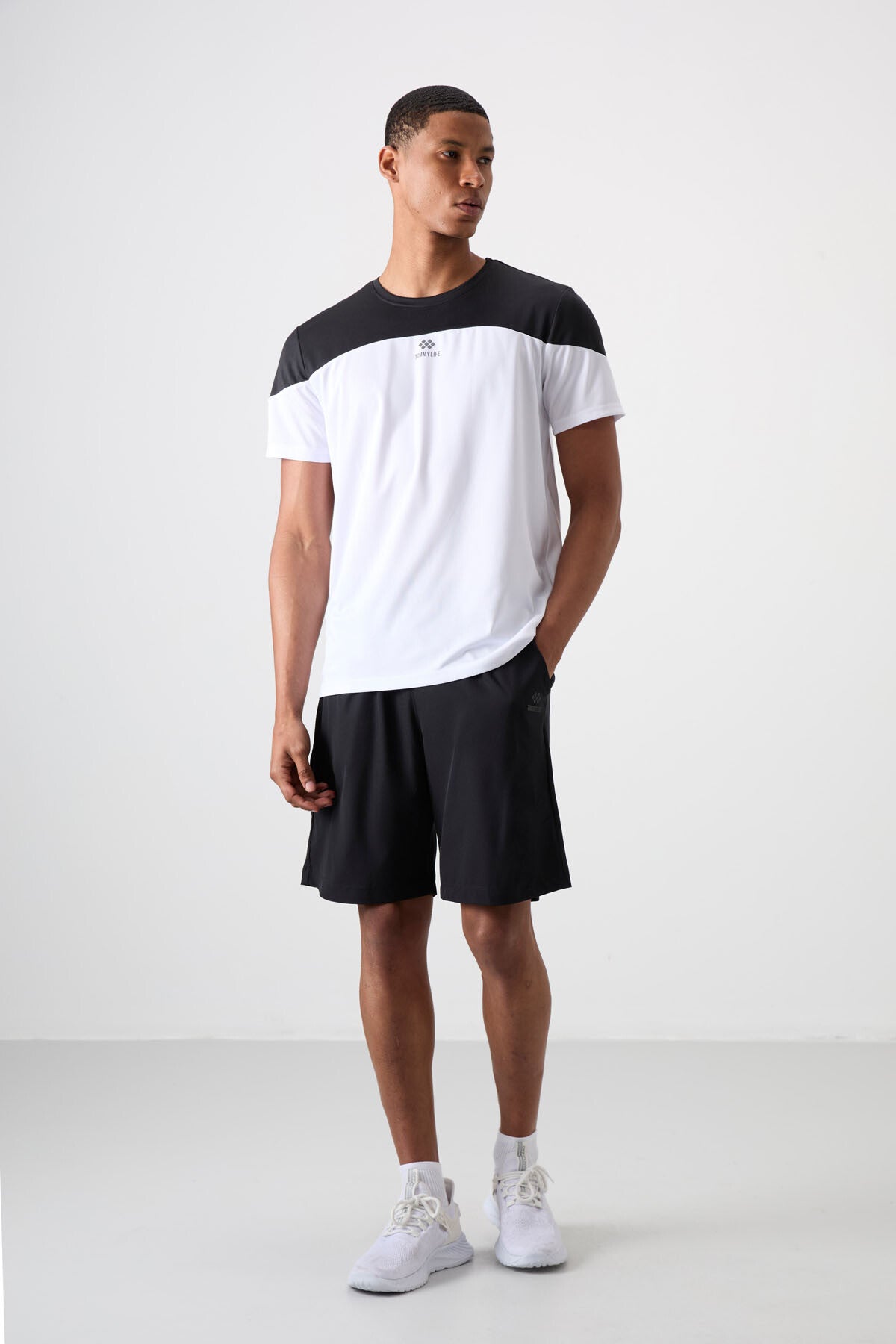 <tc>short homme en polyester épais et doux coupe confort - 81268</tc>