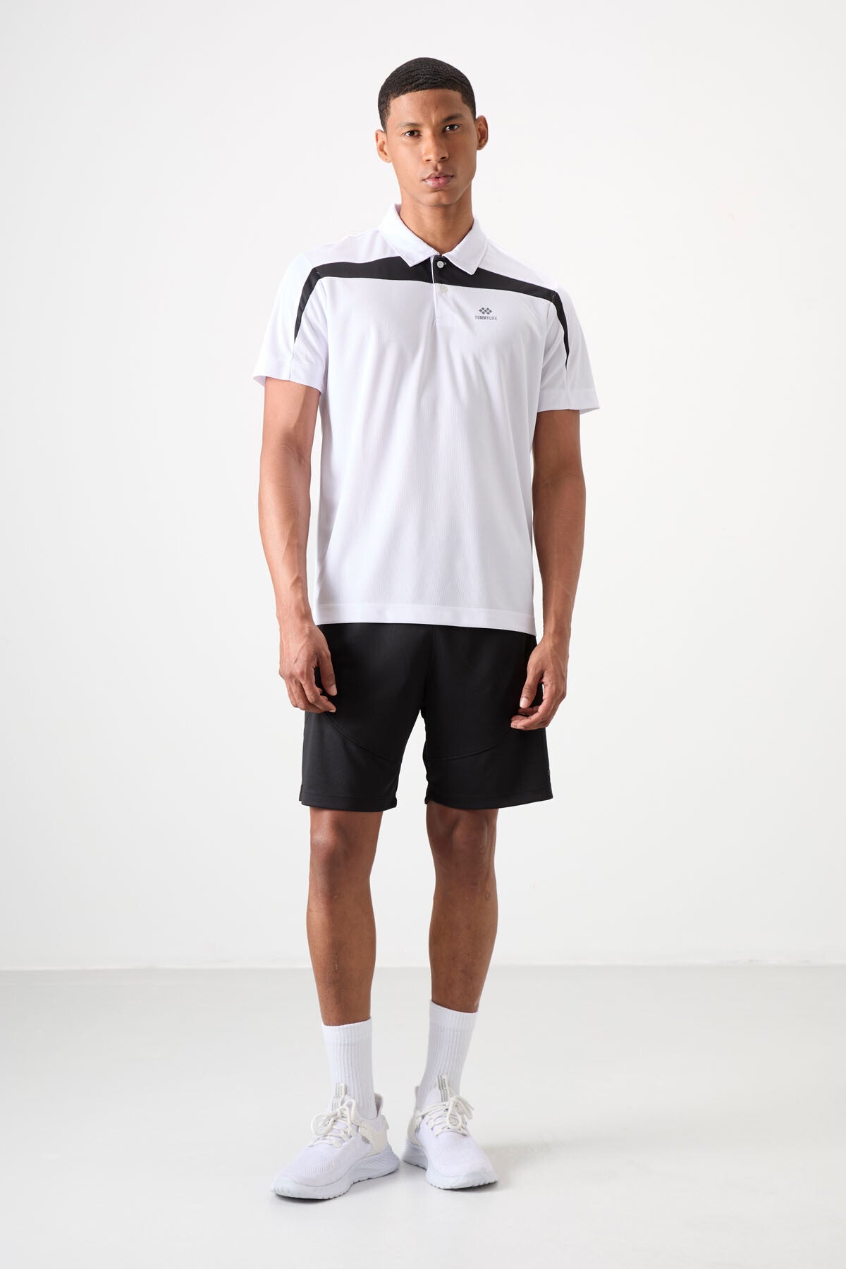 <tc>short homme en polyester épais et doux coupe confort - 81271</tc>