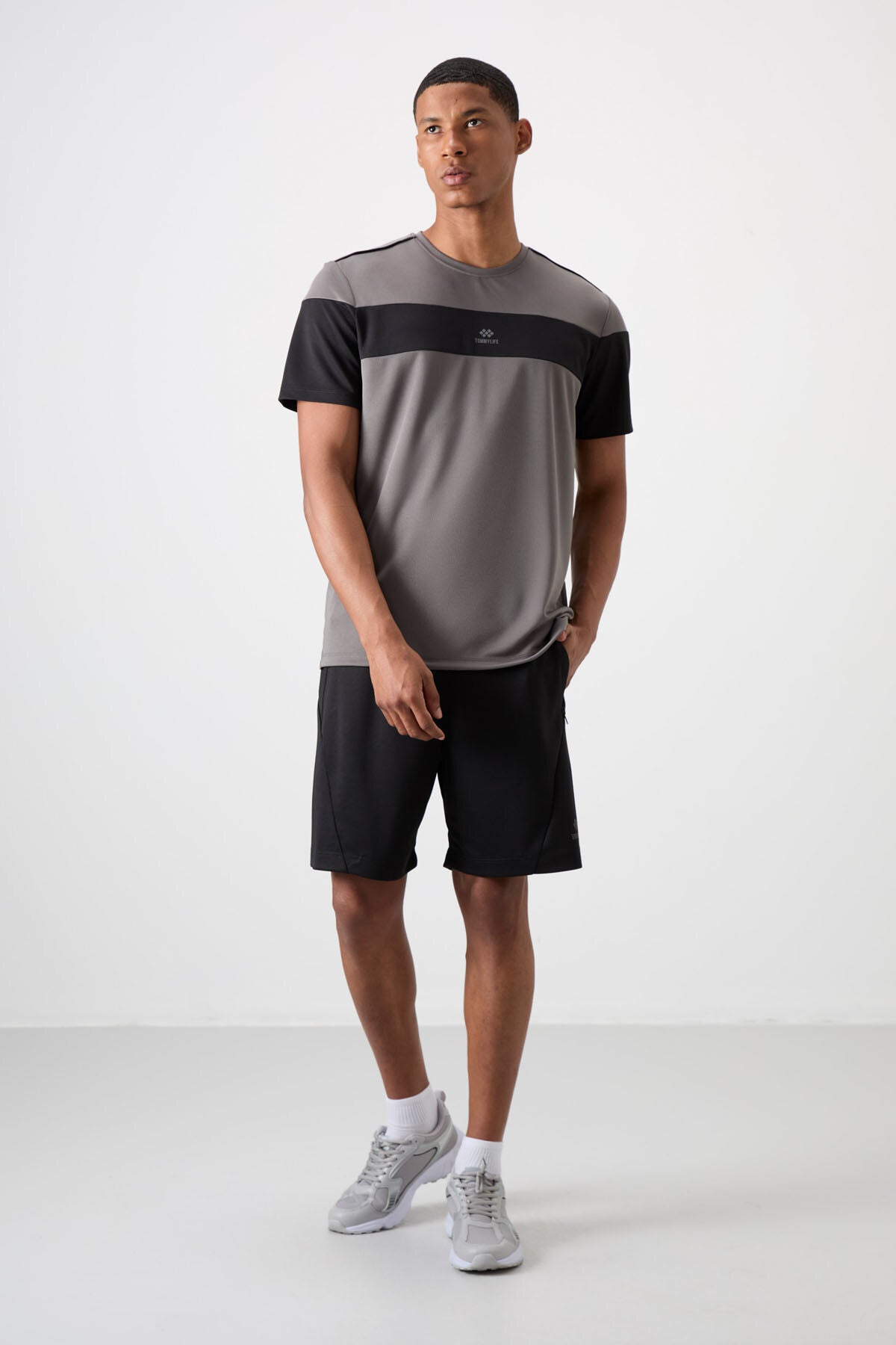 <tc>Short pour homme en polyester, épais et doux, coupe confort - 81273</tc>