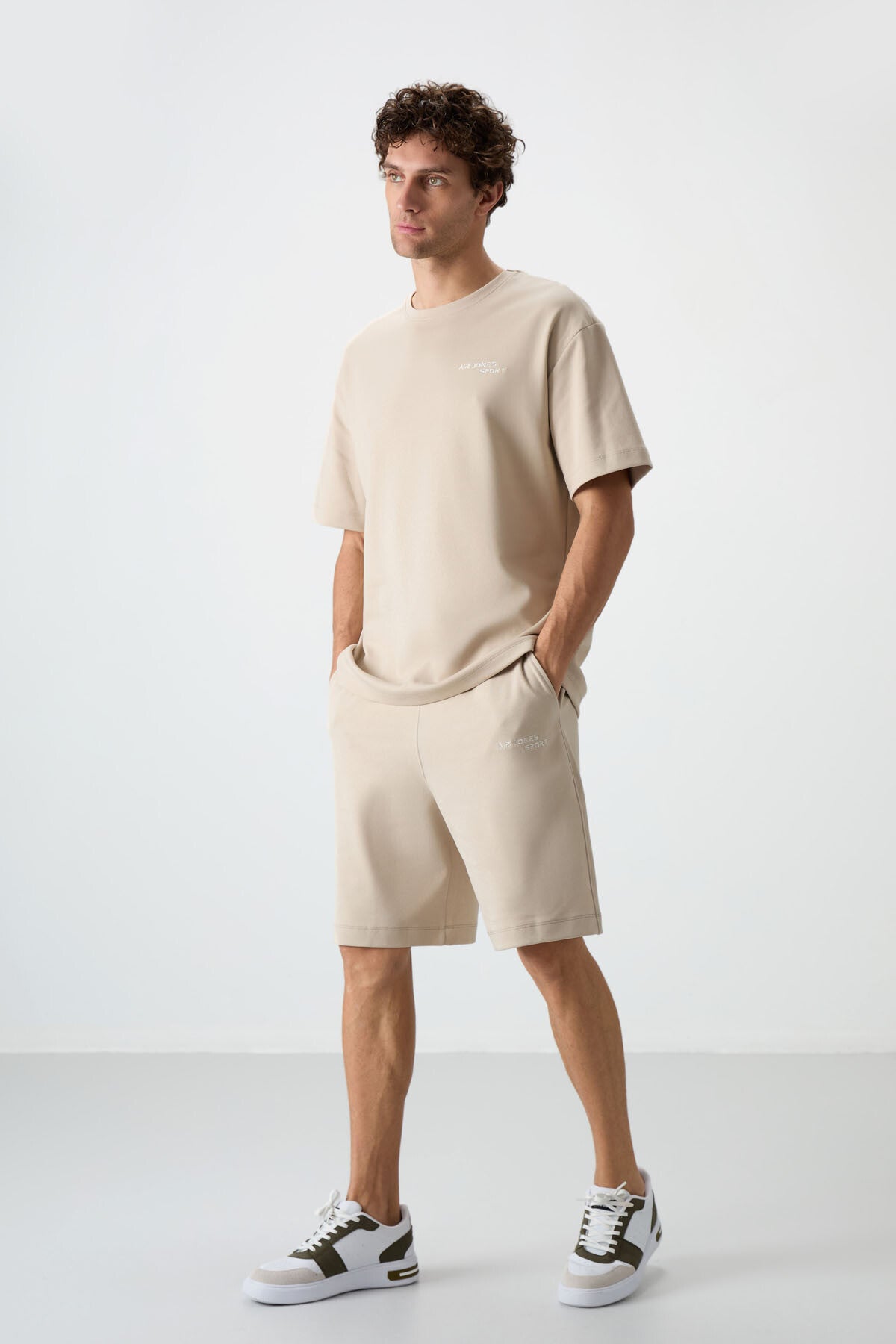 <tc>ensemble de shorts pour homme en coton épais et doux texturé, coupe oversize avec broderie bleu marine - 85250</tc>