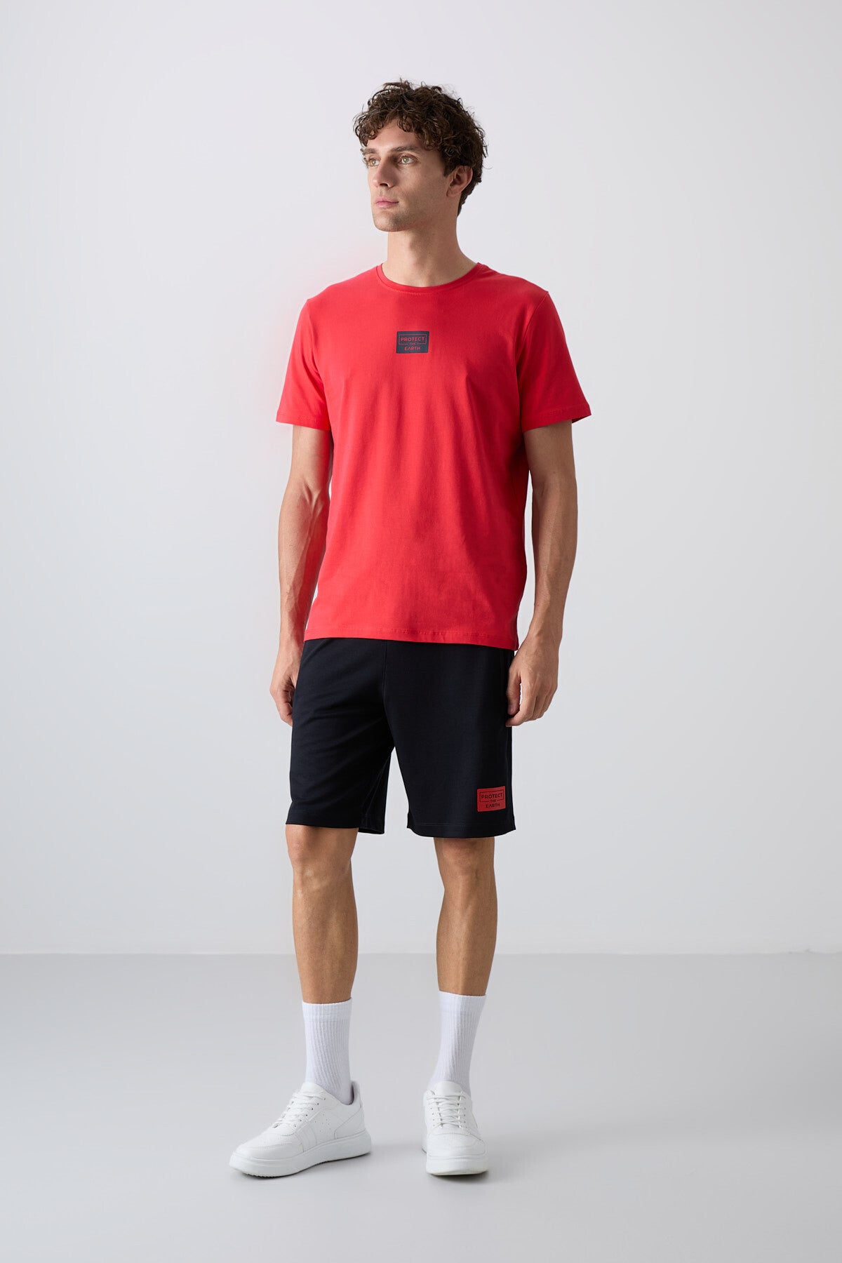 <tc>ensemble pour homme en coton à texture douce, avec shorts noir et blanc, coupe standard avec impression - 85243</tc>