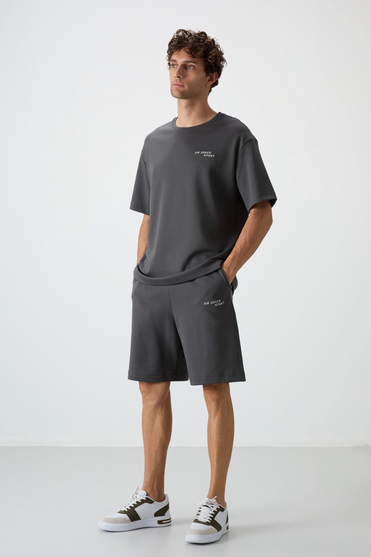 <tc>ensemble de shorts pour homme en coton épais et doux texturé, coupe oversize avec broderie bleu marine - 85250</tc>