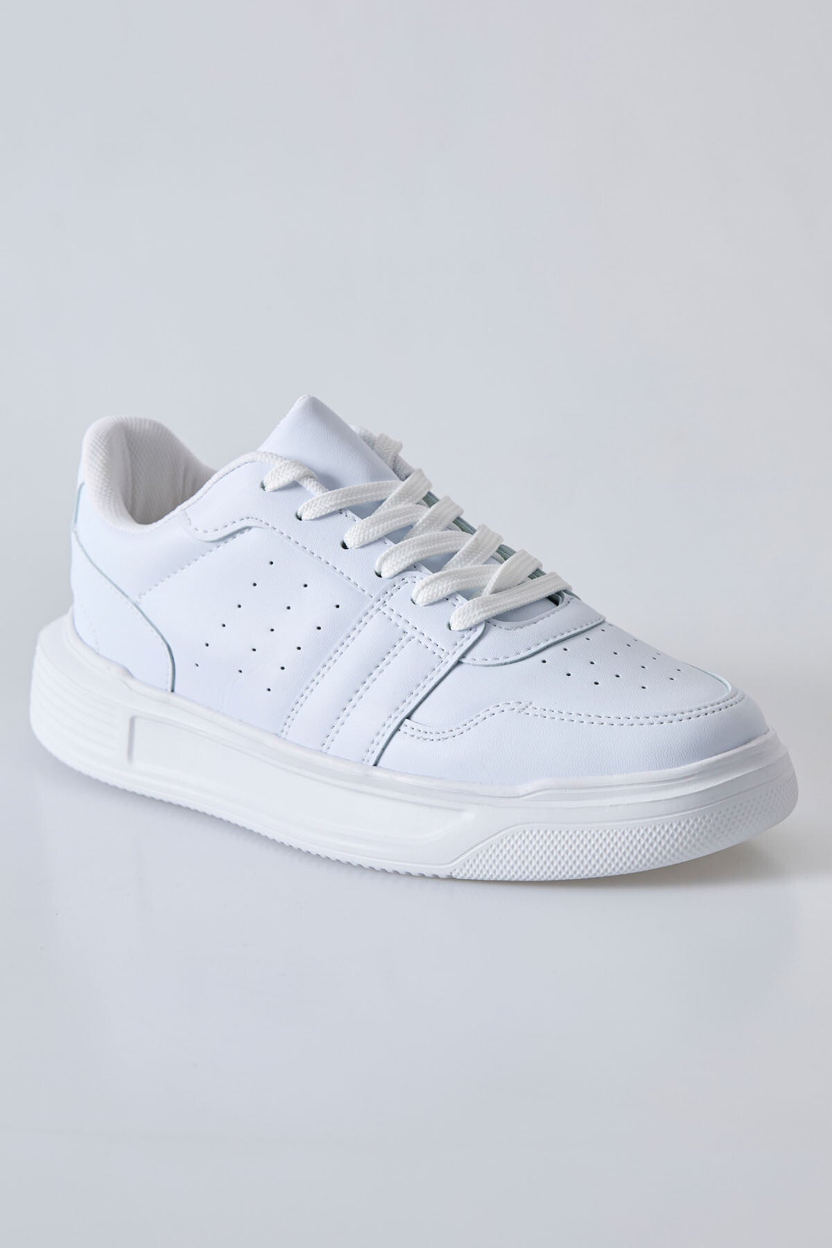 bağcikli delikli suni deri erkek spor ayakkabi - 89125 - Justyol