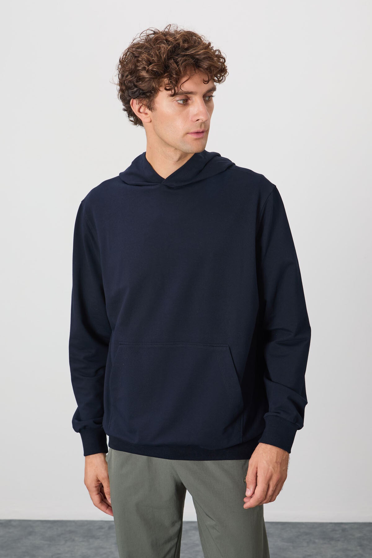 pamuk yumuşak dokulu kapüşonlu standart fit basic erkek sweatshirt - 88362