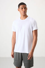 <tc>T-shirt de Performance Homme en Polyester, Tissé, Respirant, Fin et Élastique, Coupe Standard - 88388</tc>