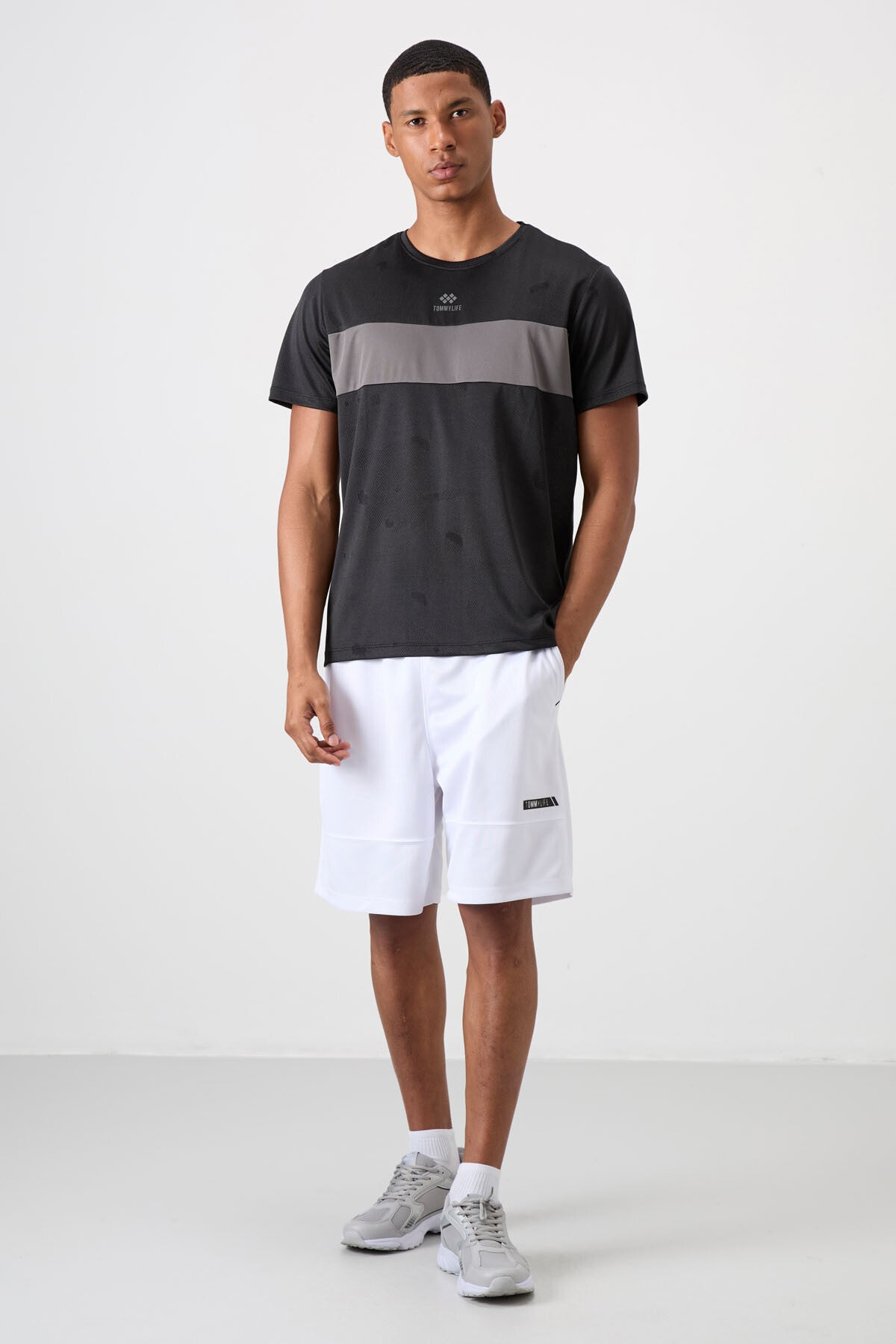 <tc>T-shirt de Performance Homme en Polyester à Texture Respirante, Jacquard, Fine, Élastique et Coupe Standard - 88398</tc>