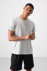 <tc>T-shirt de Performance Homme en Polyester, Tissé, Respirant, Fin et Élastique, Coupe Standard - 88388</tc>