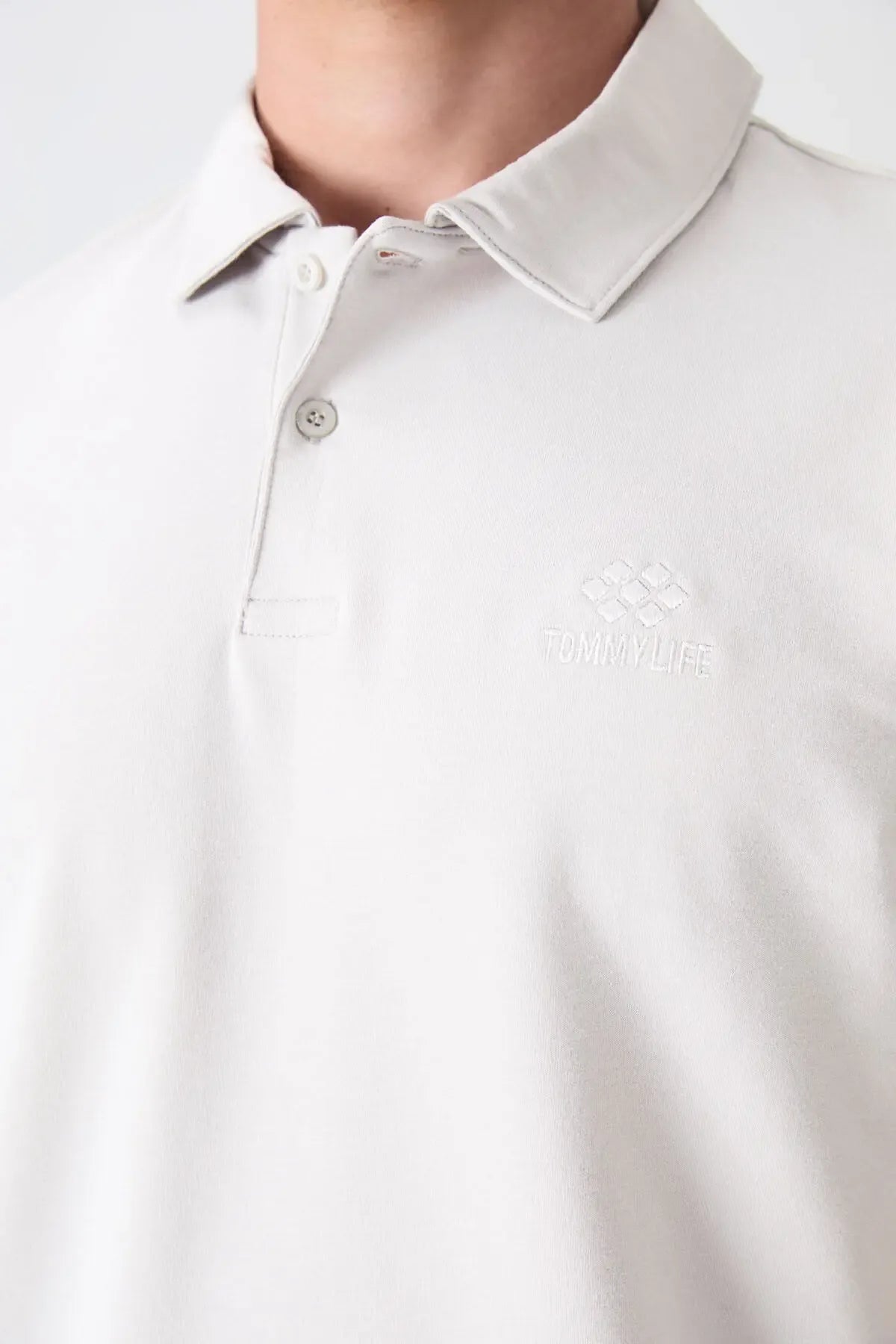 Polo homme en maille avec logo col polo coupe standard- 87748 - Justyol