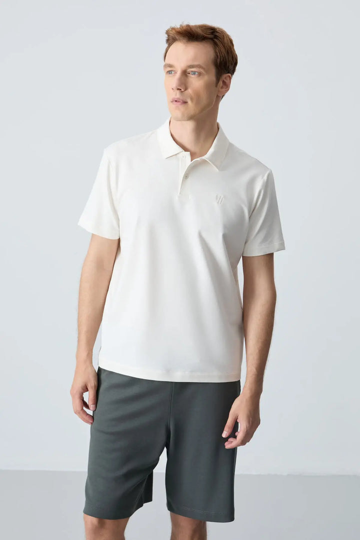 Polo pour homme en tricot à col polo avec logo sur la poitrine, coupe standard - 87768