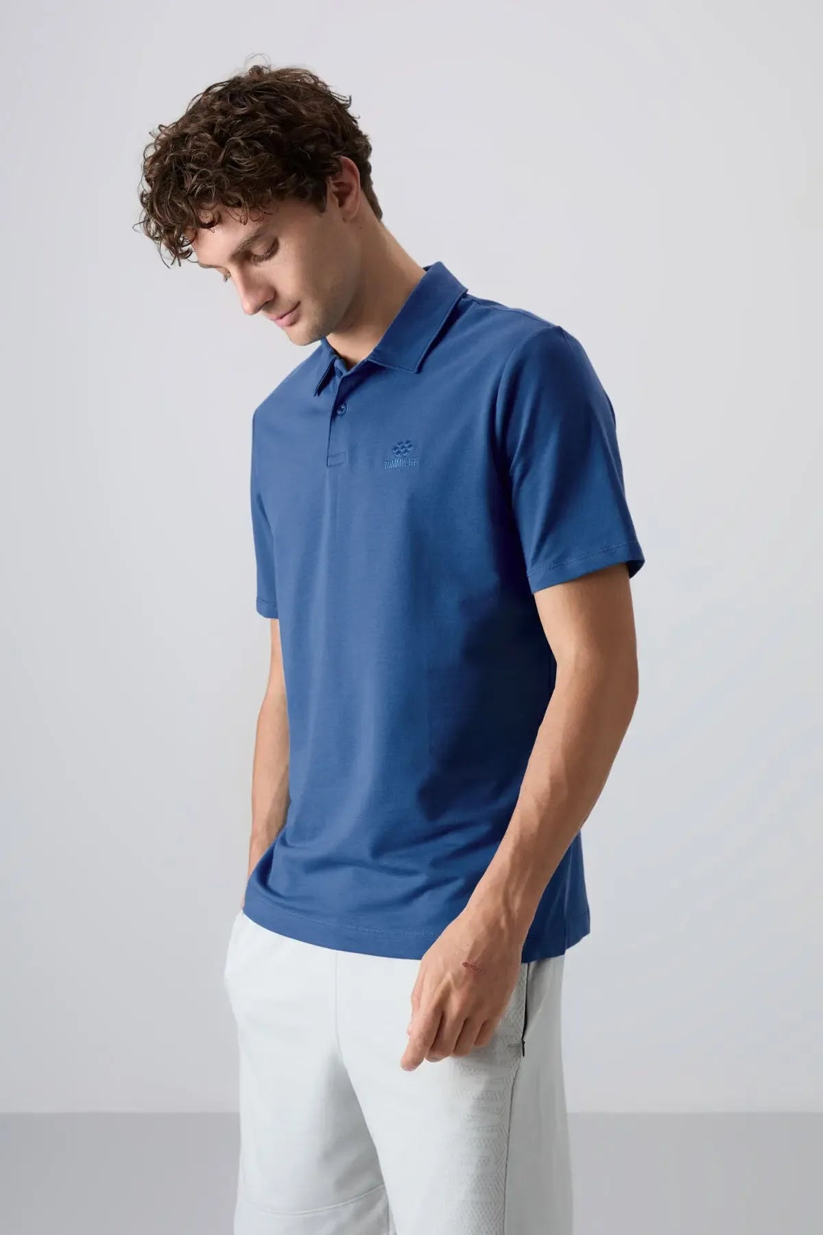 Polo homme en maille avec logo col polo coupe standard- 87748 - Justyol