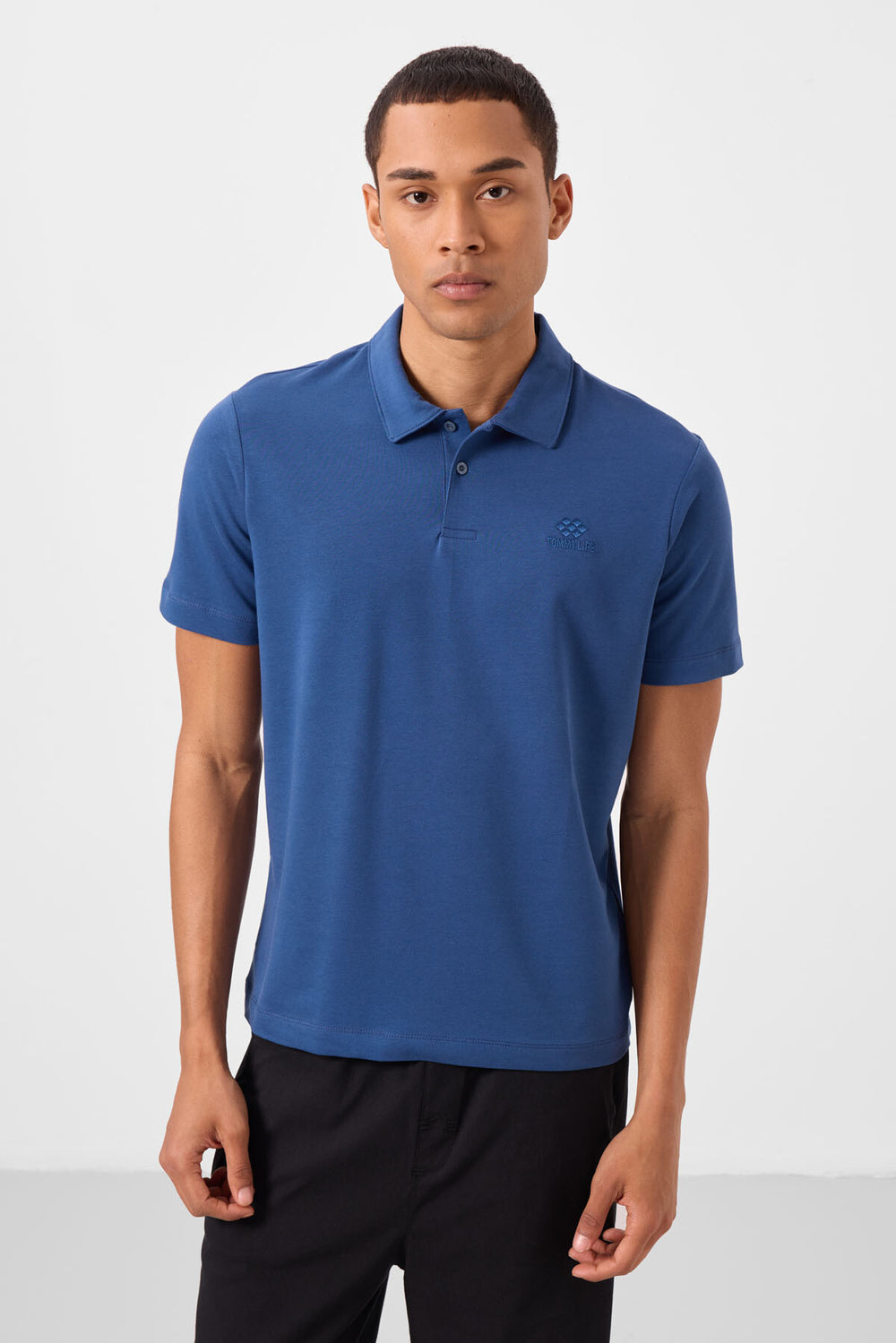Polo homme basic à manches courtes – coupe standard et tissu extensible - 87748