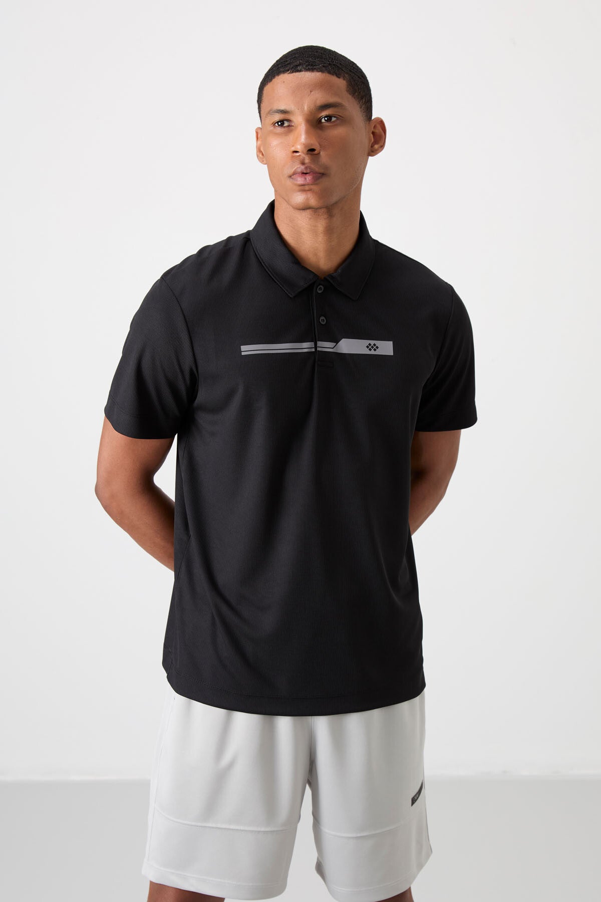 <tc>T-shirt de Performance Homme en Polyester à Texture Respirante, Fine, Élastique, Coupe Standard avec Col Polo - 88393</tc>