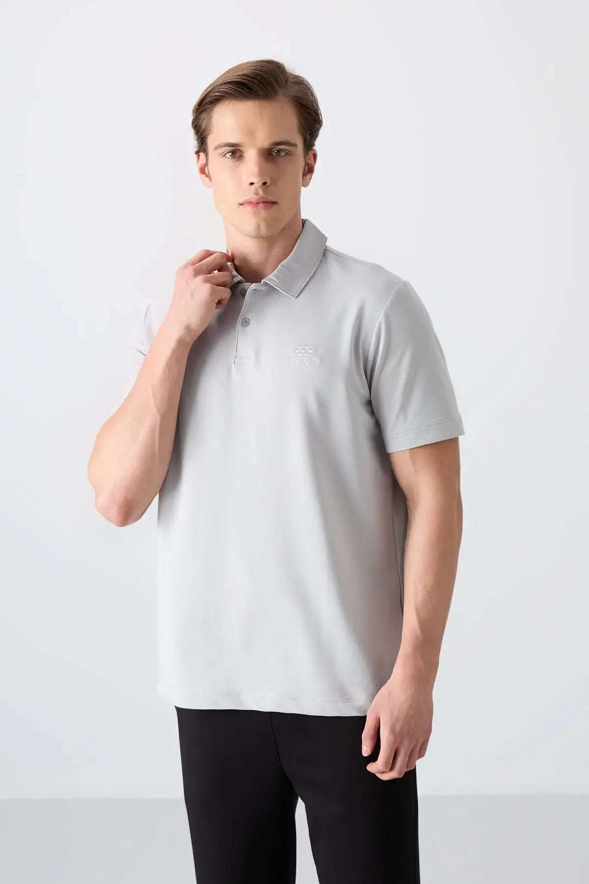 Polo homme en maille avec logo col polo coupe standard- 87748 - Justyol