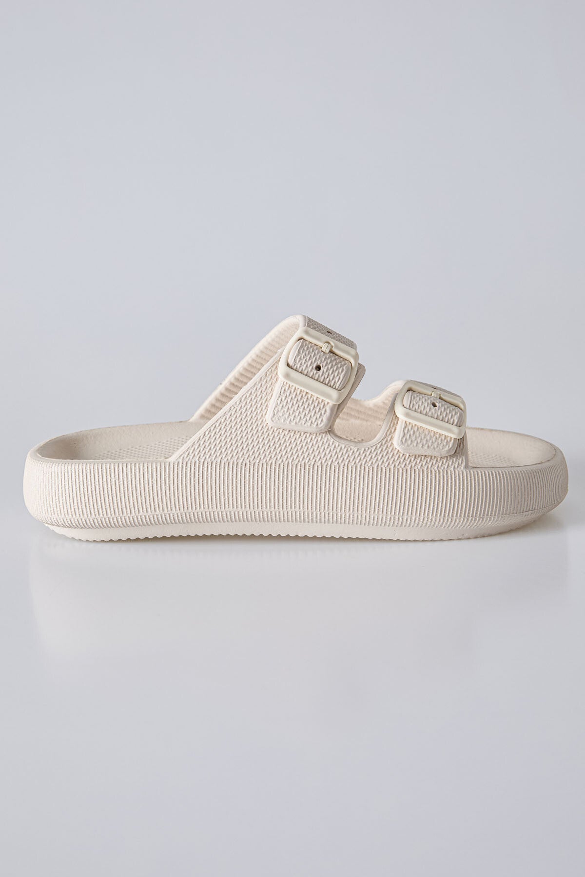 yüksek tabanli çift tokali erkek terlik - 89302 - Justyol