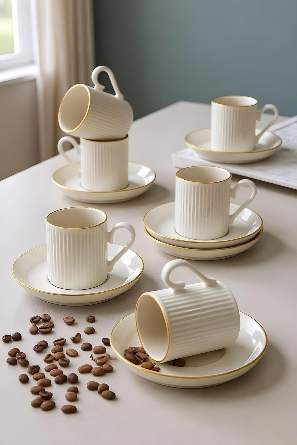 Service à café en porcelaine dorée à rayures – Design exclusif – 12 pièces pour 6 personnes – Tasses à café 70 ml
