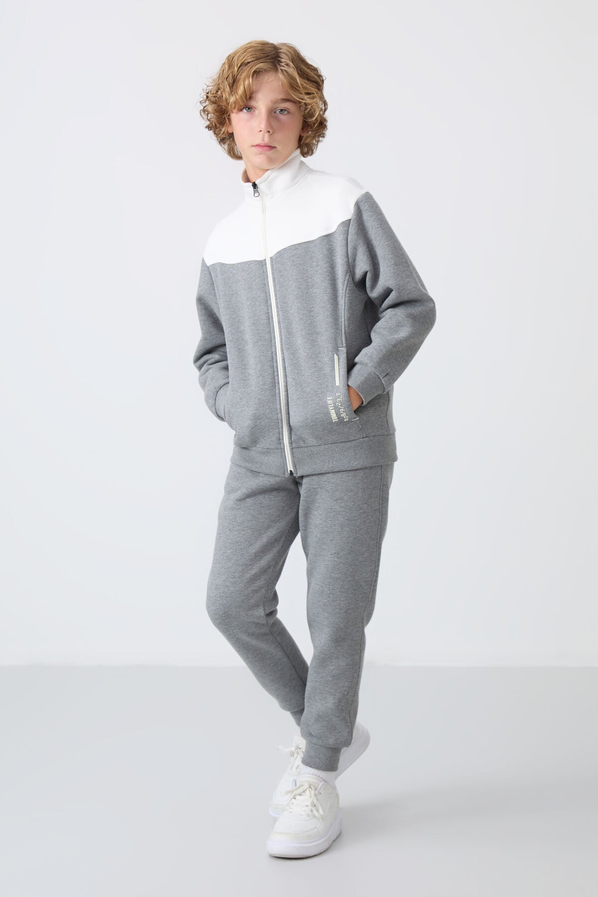 <tc>Survêtement Garçon Gris Chiné en Coton Épais à Intérieur Doux Texturé, Brodé et Coupe Standard - 11240</tc>