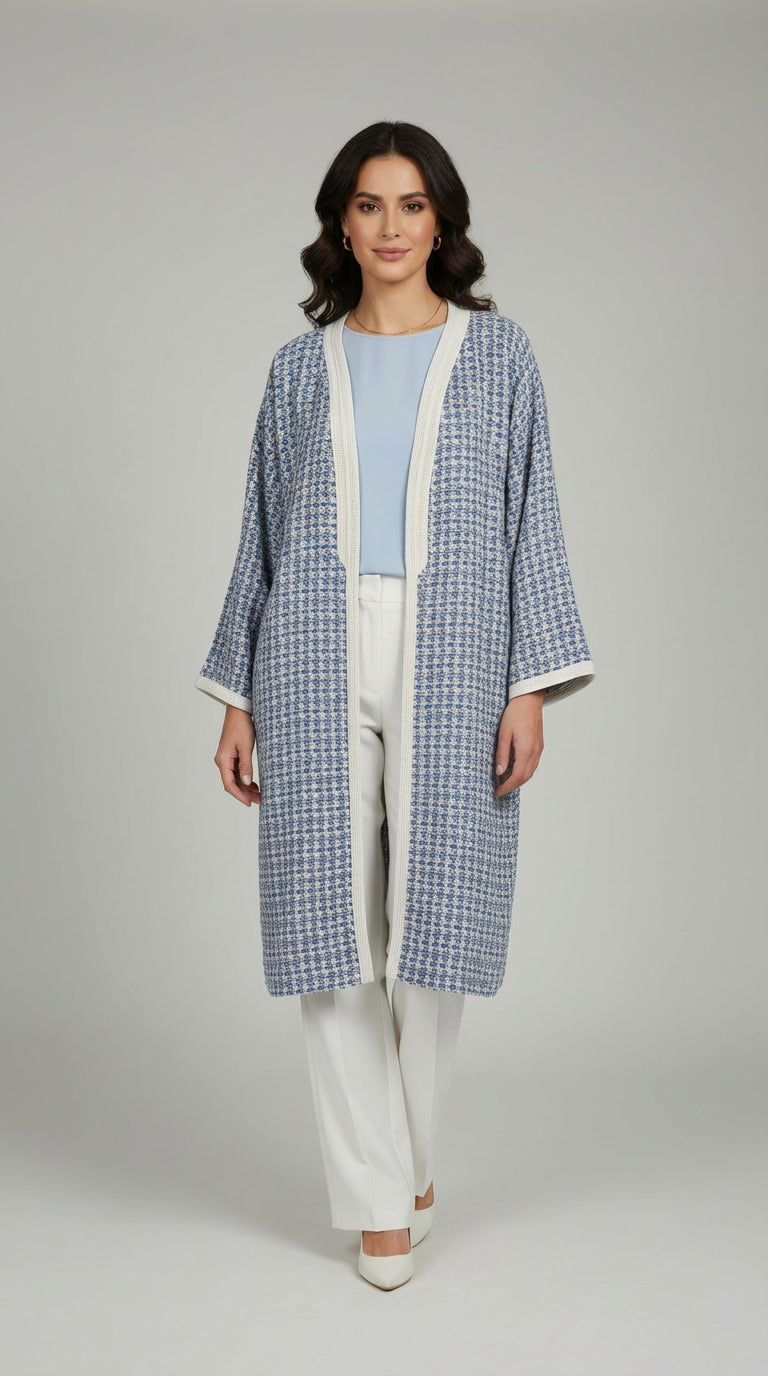 Kimono Élégant en Tissu Chanel