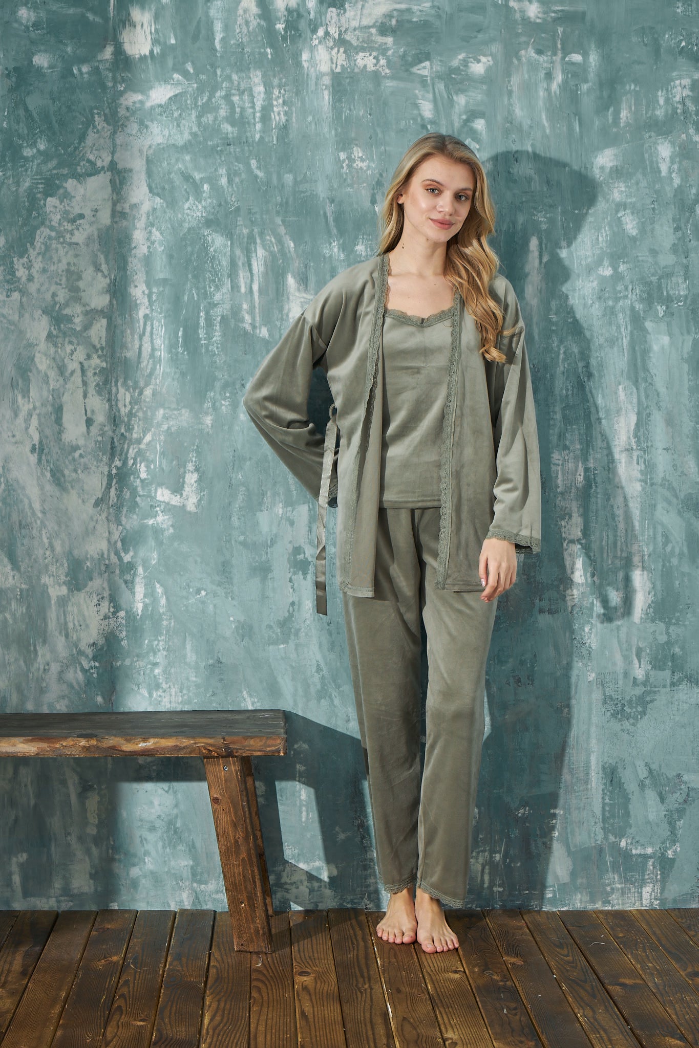 dreamy dantel detayli kadife 3 parça sabahlikli pijama takimi - Justyol