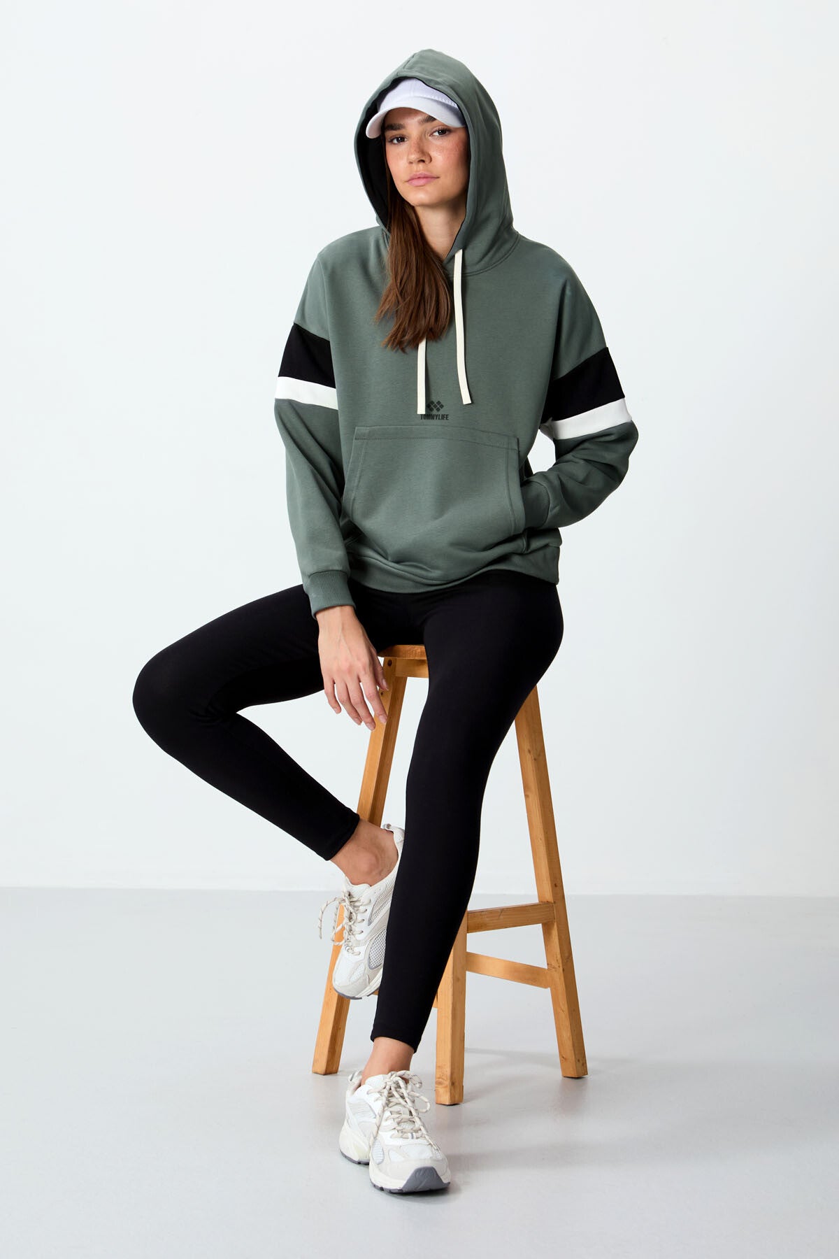 kompakt pamuklu kalin pürüzsüz dokulu kapüşonlu oversize fit kadin sweatshirt - 97290