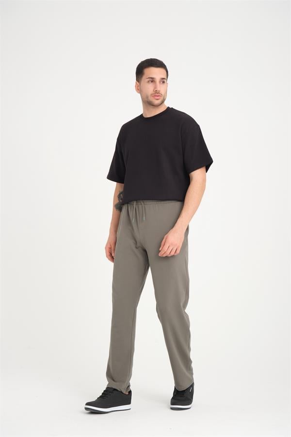 <tc>Pantalon baggy en sweat à deux fils.</tc>