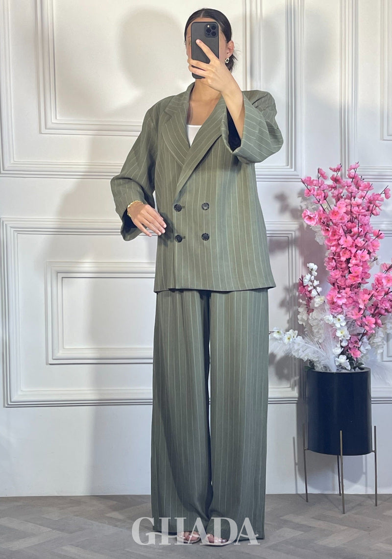 ENSEMBLE TAILLEUR A RAYURES - VERT KAKI