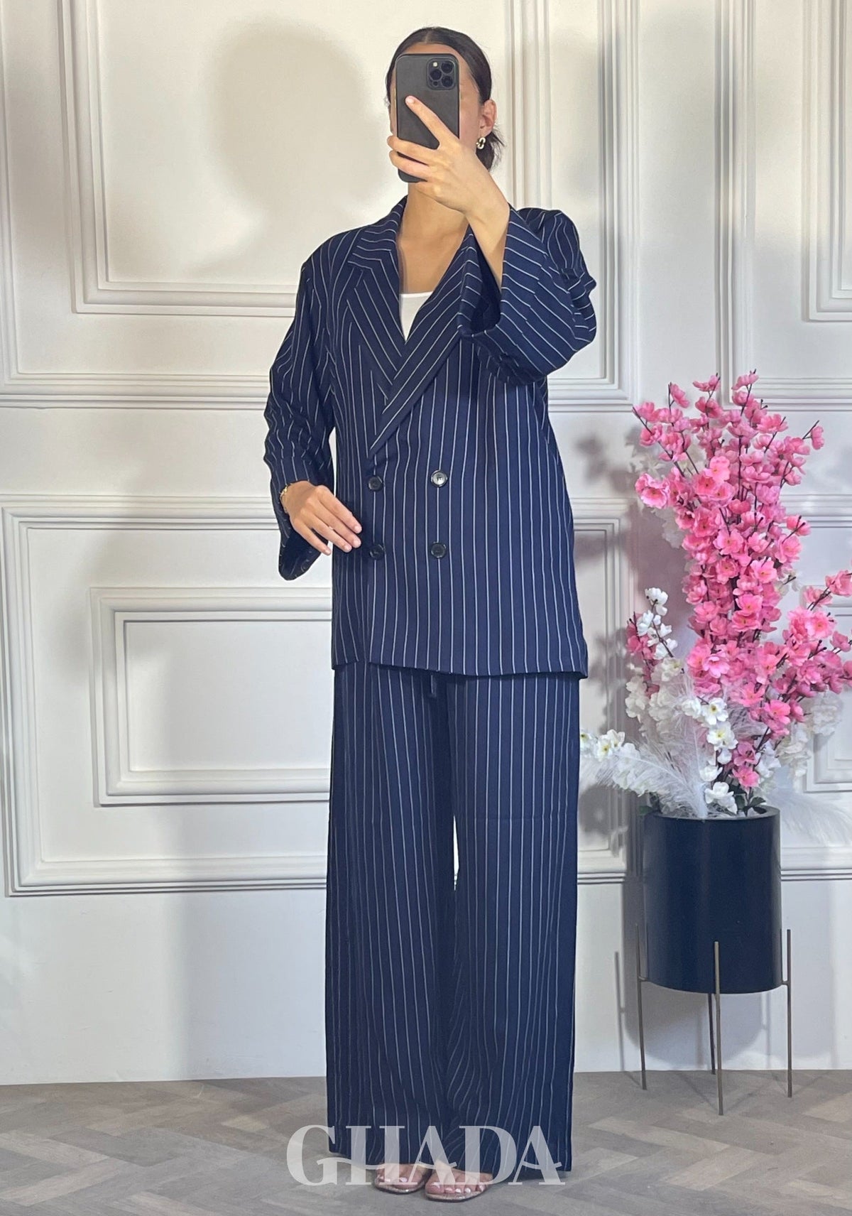 ENSEMBLE TAILLEUR A RAYURES - BLEU MARINE vue de dos - ensemble femme - GHADA FASHION