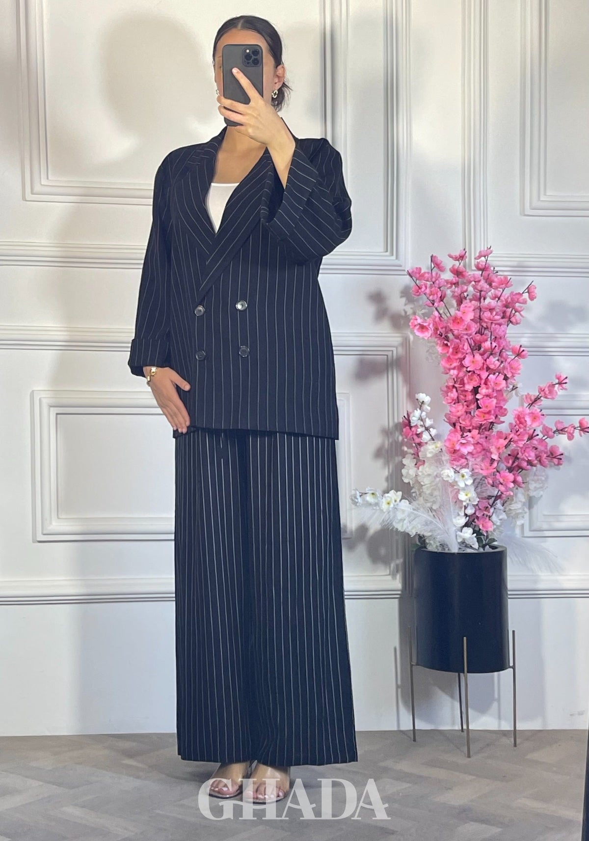 ENSEMBLE TAILLEUR A RAYURES - NOIR vue complète - ensemble femme - GHADA FASHION