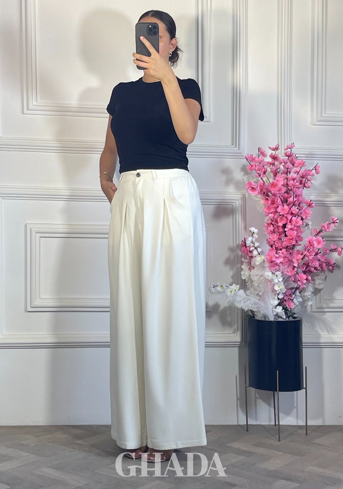 PANTALON COUPE LARGE  - BLANC CASSE détail broderie - jupe femme - GHADA FASHION