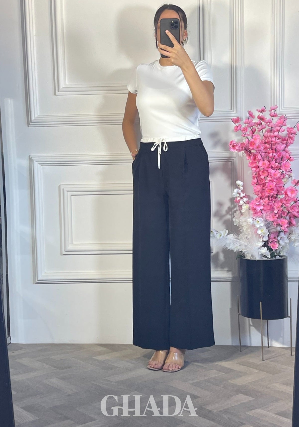 PANTALON CUPE AMESTERDAM - EN NOIR détail broderie - jupe femme - GHADA FASHION