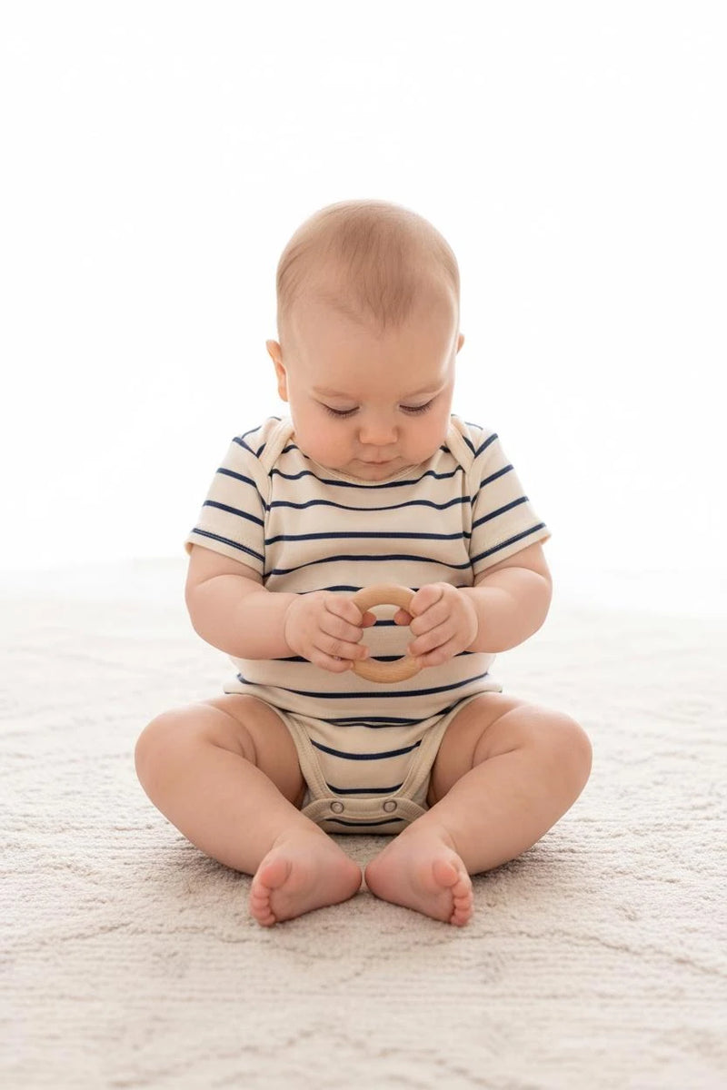 Body Bébé à Manches Courtes en Jersey Rayé avec Boutons-Pression