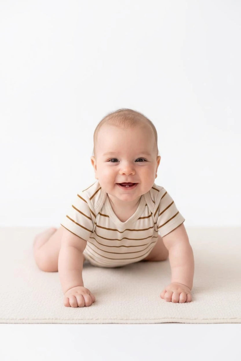 Body Bébé à Manches Courtes en Jersey Rayé avec Boutons-Pression