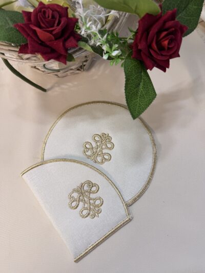 Porte théière/Sous théière motif couronne