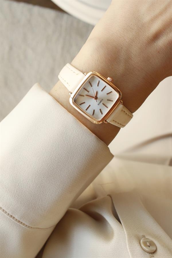 <tc>Montre bracelet en cuir crème Janet</tc>