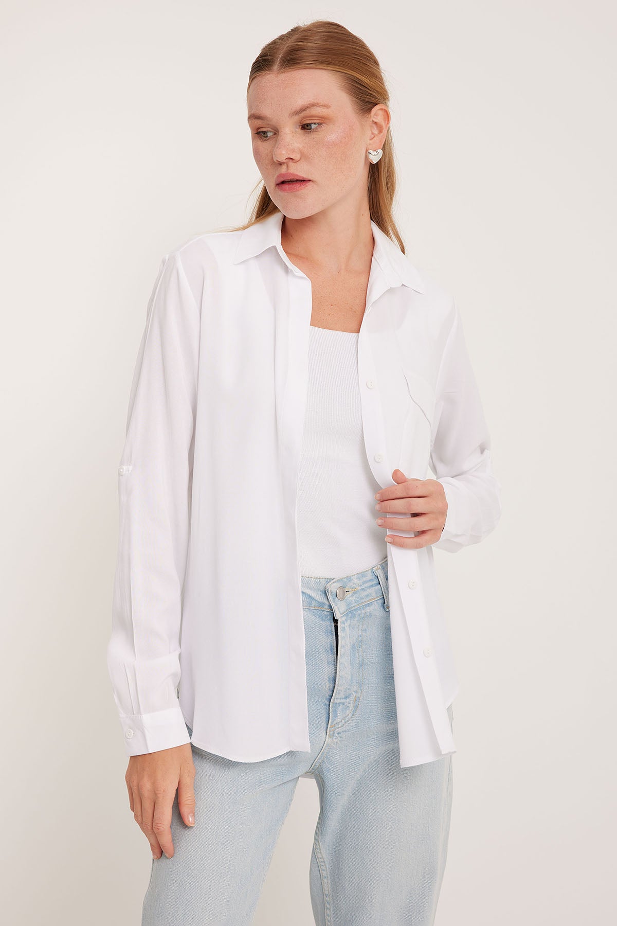 <tc>Chemise femme à détails de poches 20234</tc>